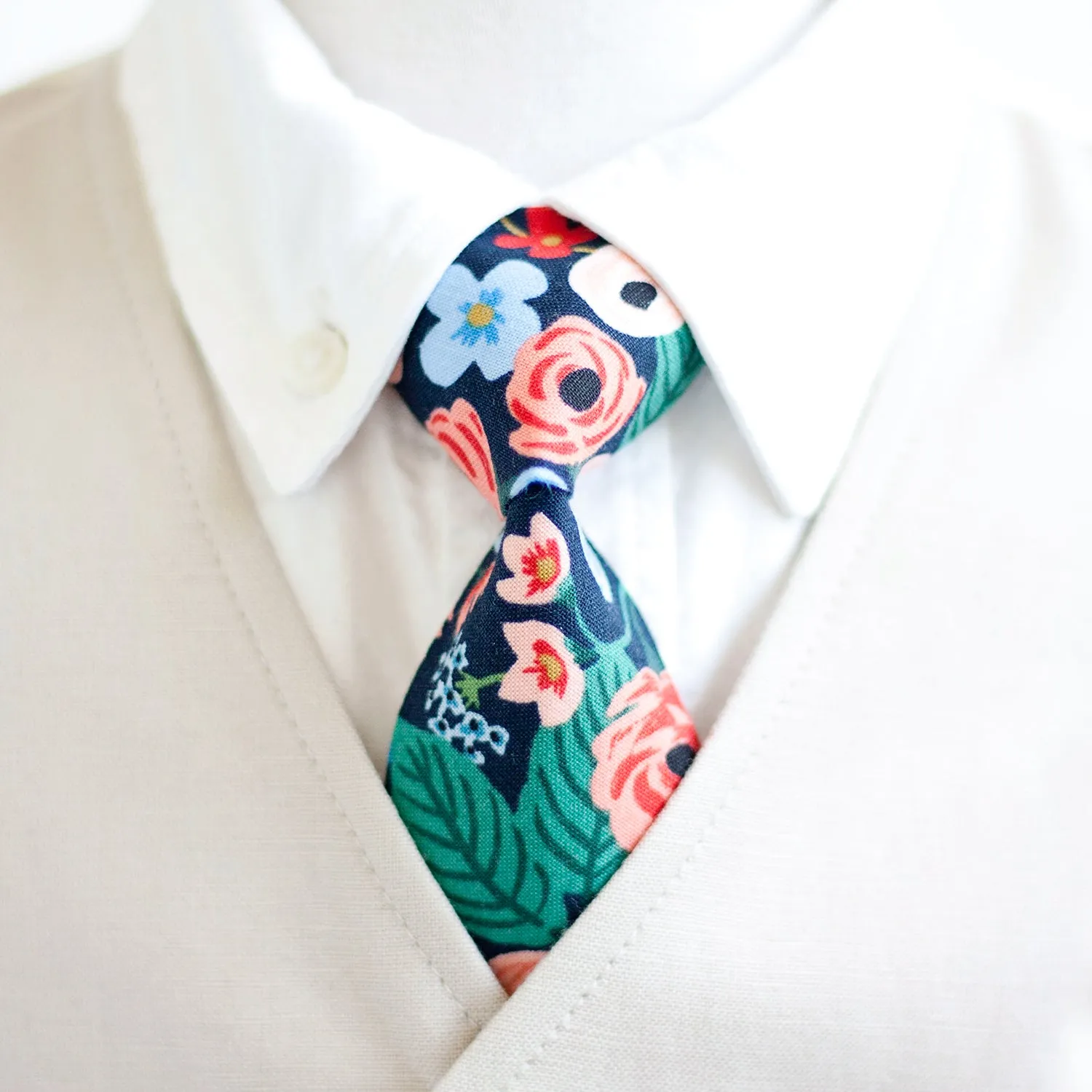 Boy's Pocket Square / Garden Party In Navy