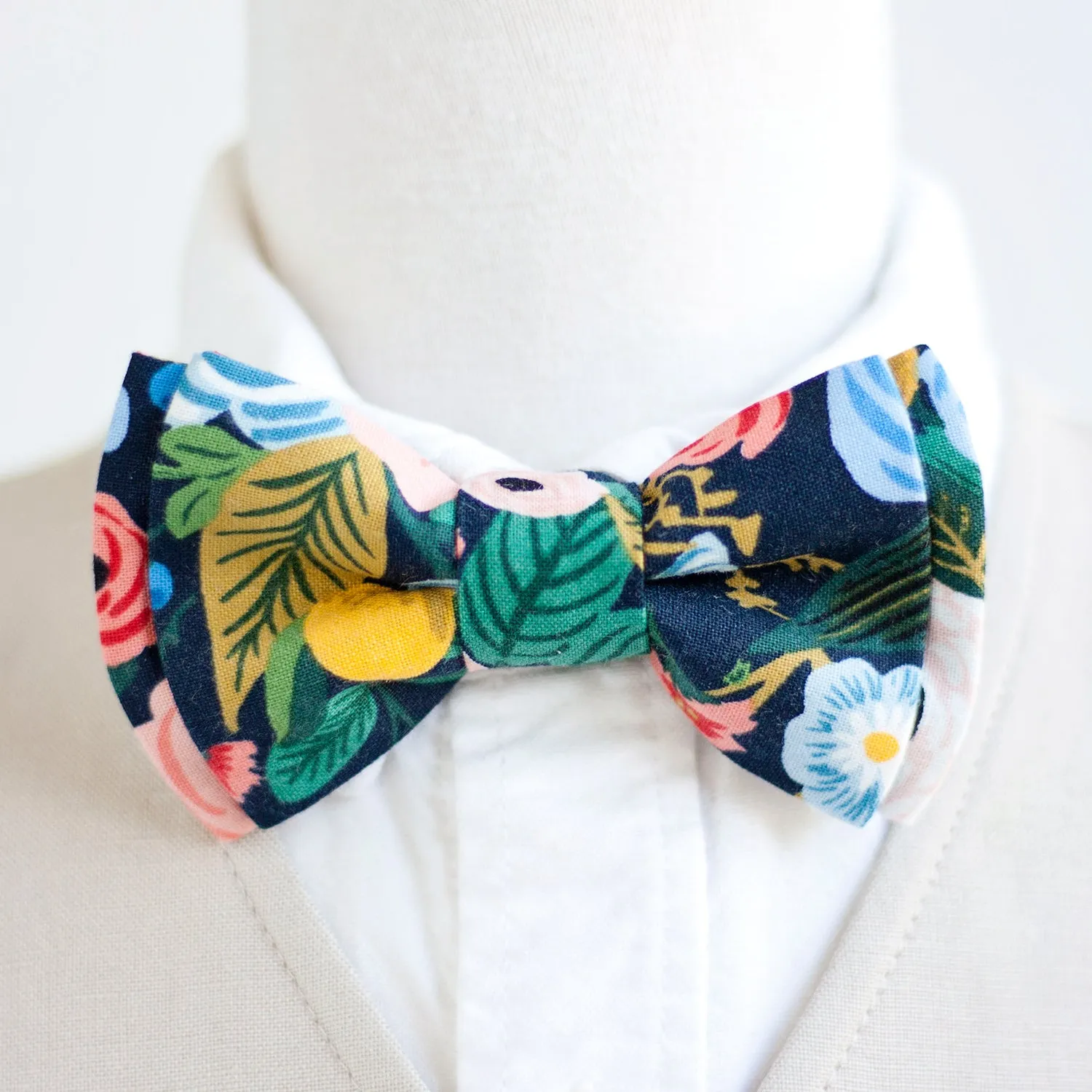 Boy's Pocket Square / Garden Party In Navy