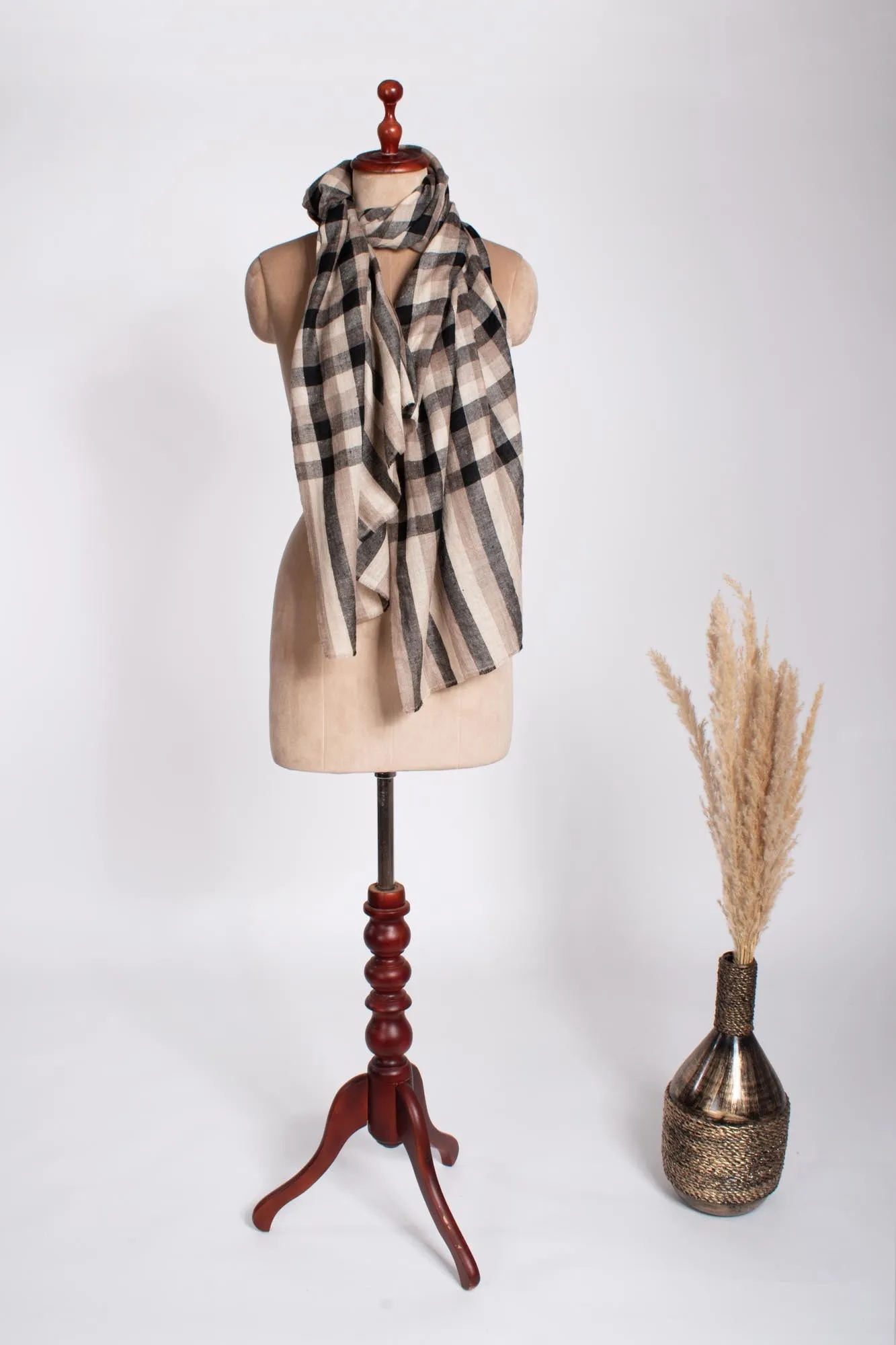 Classic Handloomed Kashmiri Cashmere Scarf - MUKHTA