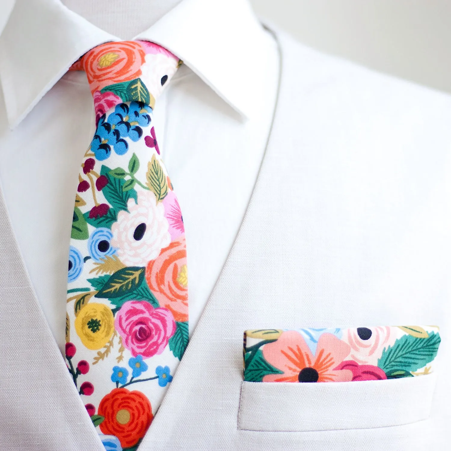 Men's Necktie / Garden Party In Cream