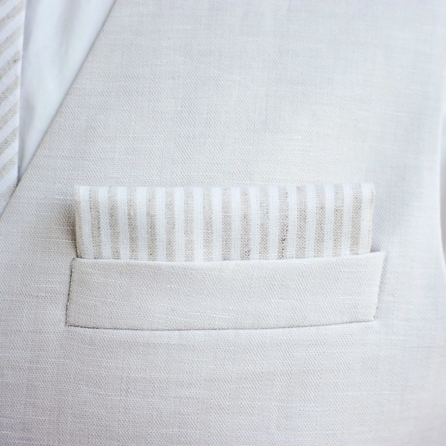 Men's Pocket Square / Natural Linen Stripe